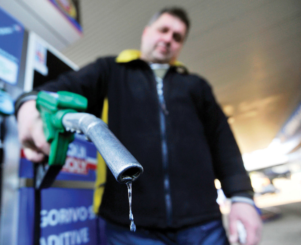 OVO SU NOVE ETIKETE kojima će se obeležavati benzin, dizel i plin (FOTO)