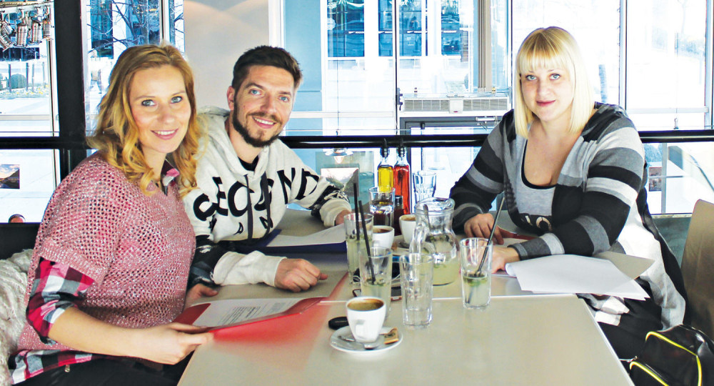 Konkurenti Marija, Nataša i Peđa u zajedničkoj predstavi