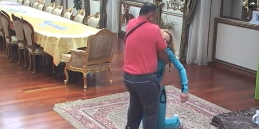 Sad i Slađa izgubila svest