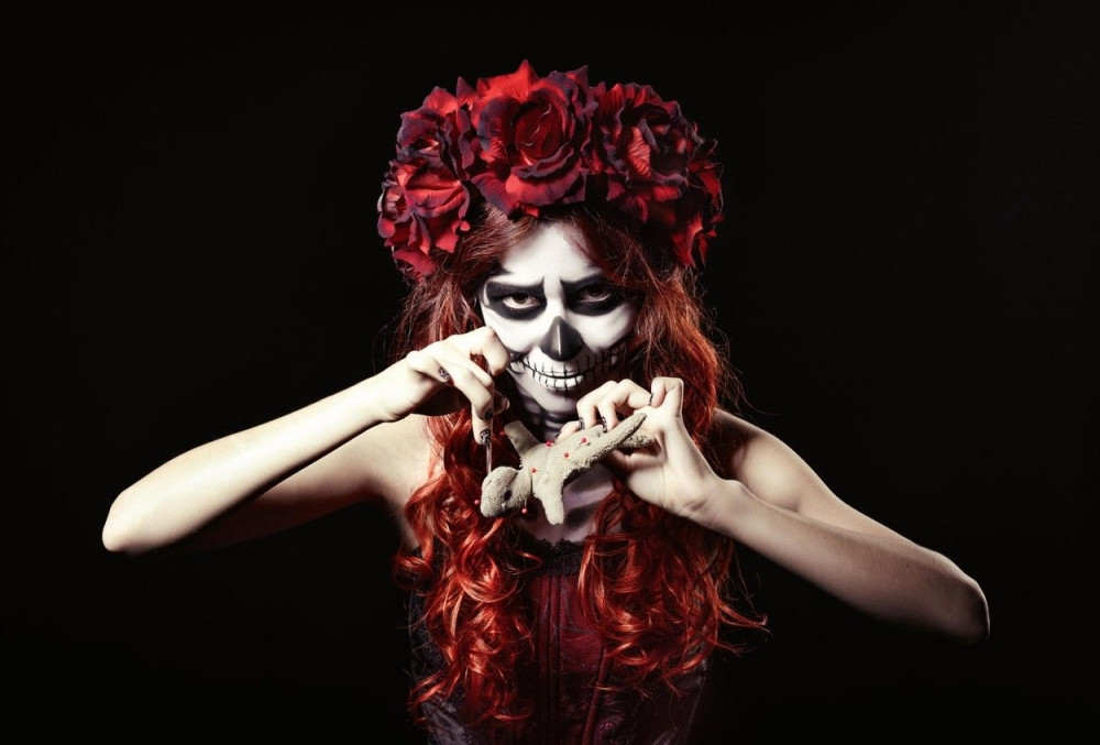 Kad kažete reč dabogda, ne obraćate se Bogu već ĐAVOLU!