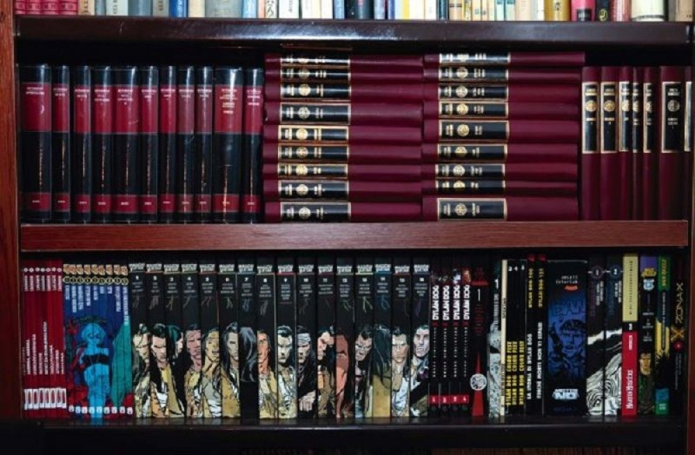 U zidu kuće pronađene ručno pisane knjige