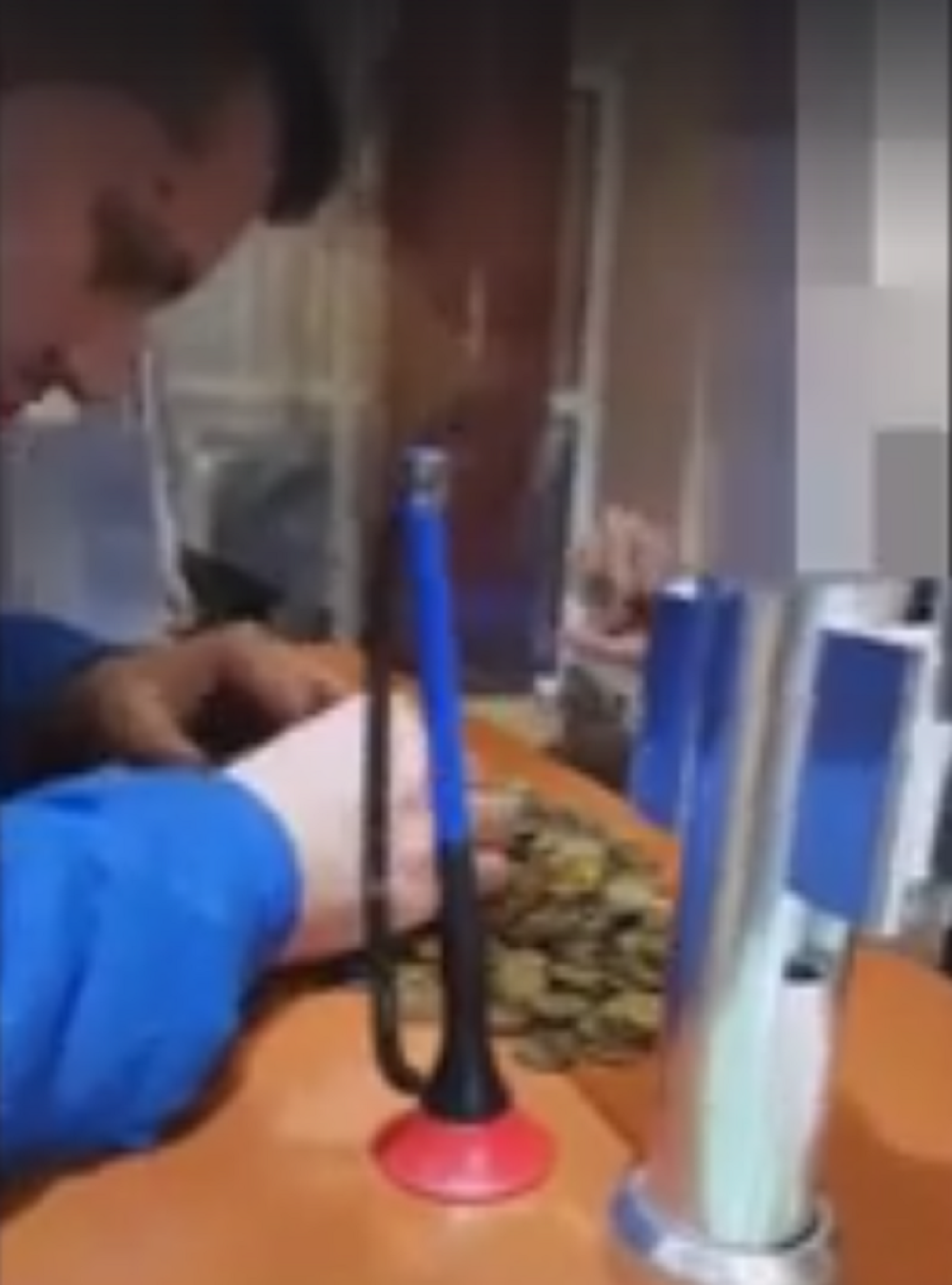 Nišlija platio kaznu kesom punom novčića!