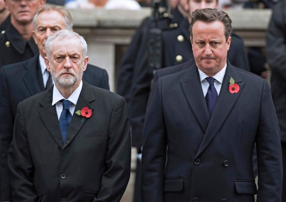 Kameron Korbinu: Obuci pristojno odelo