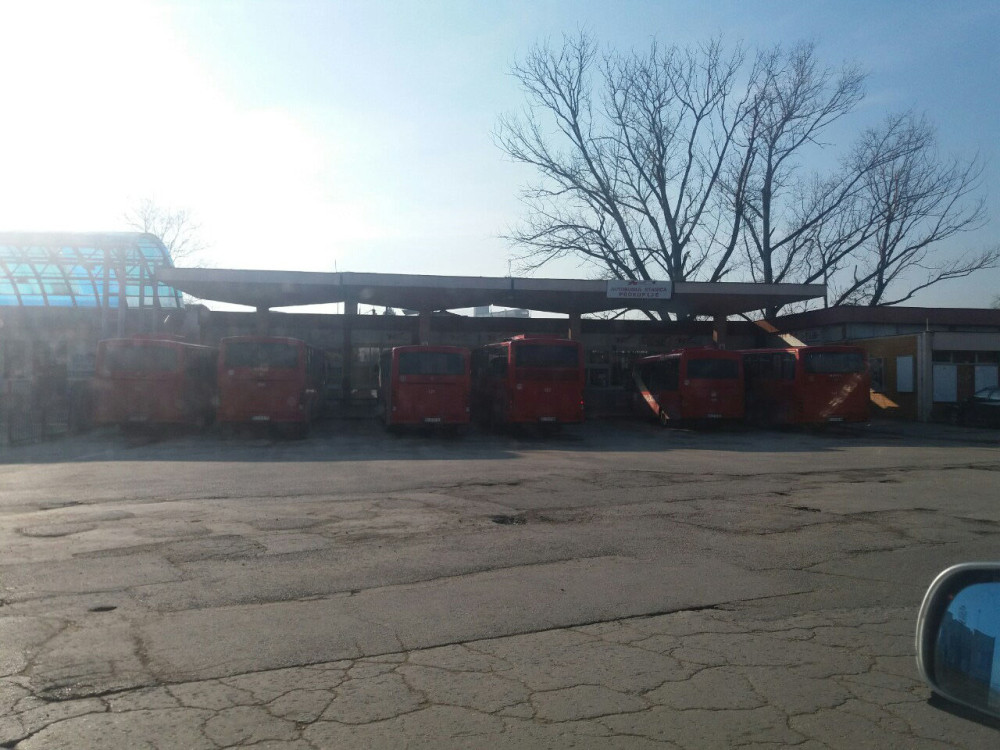 Dete pobeglo iz bolnice, pa htelo da se ubije na stanici!