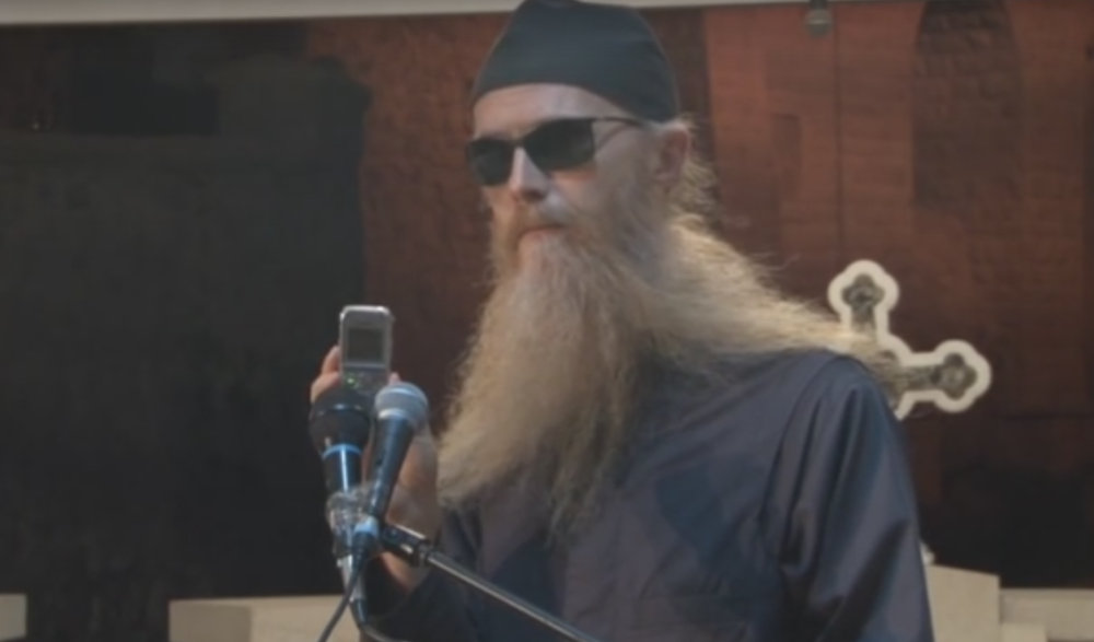 Sveštenik SPC snimio poslednji krik Sotone! (VIDEO)