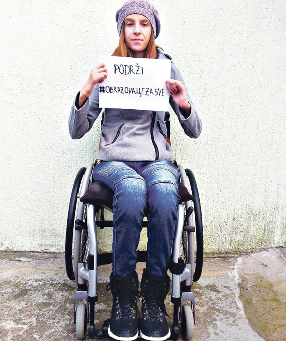 Milica ne može na faks jer je invalid!