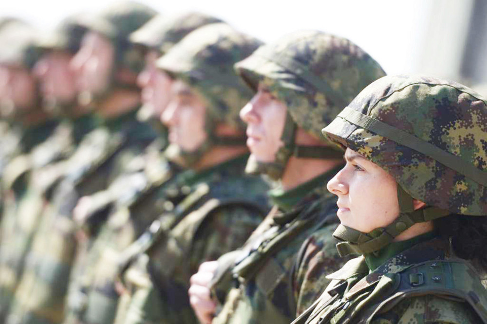 Srbi se masovno javljaju da služe vojsku!