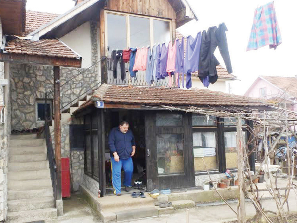 Igračkom napali lekare?