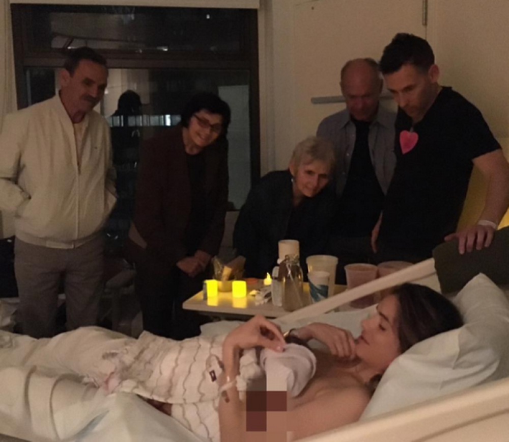 Marija Karan objavila fotku pupčane vrpce (FOTO)