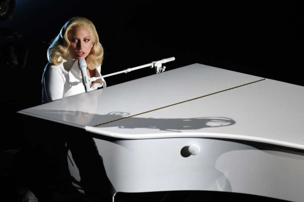 Prvi klavir Lejdi Gage nije prodat na aukciji!