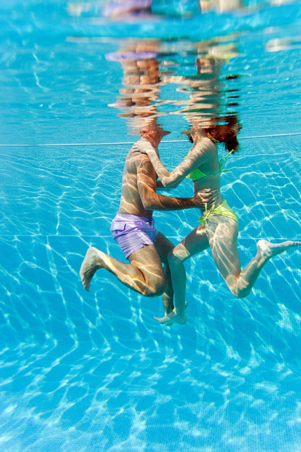 Seks u bazenu je opasan, evo i zašto!