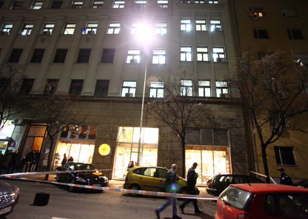 Učenica pala sa zgrade Trgovačke škole