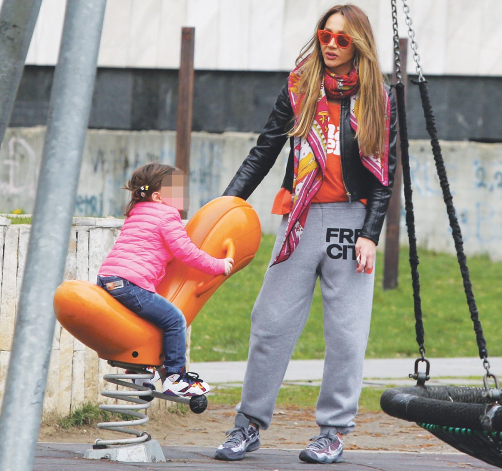 Miškova snajka podetinjila uz ćerku