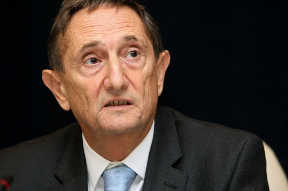 Petrović: EPS diže plate, a duguje milijarde