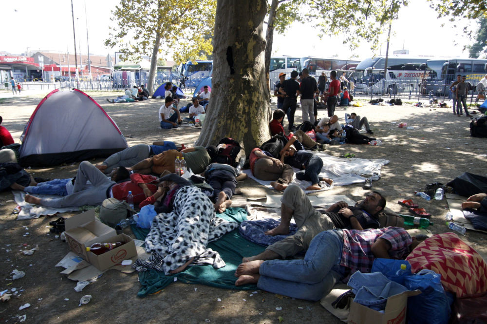 Po parkovima živi 1.300 migranata