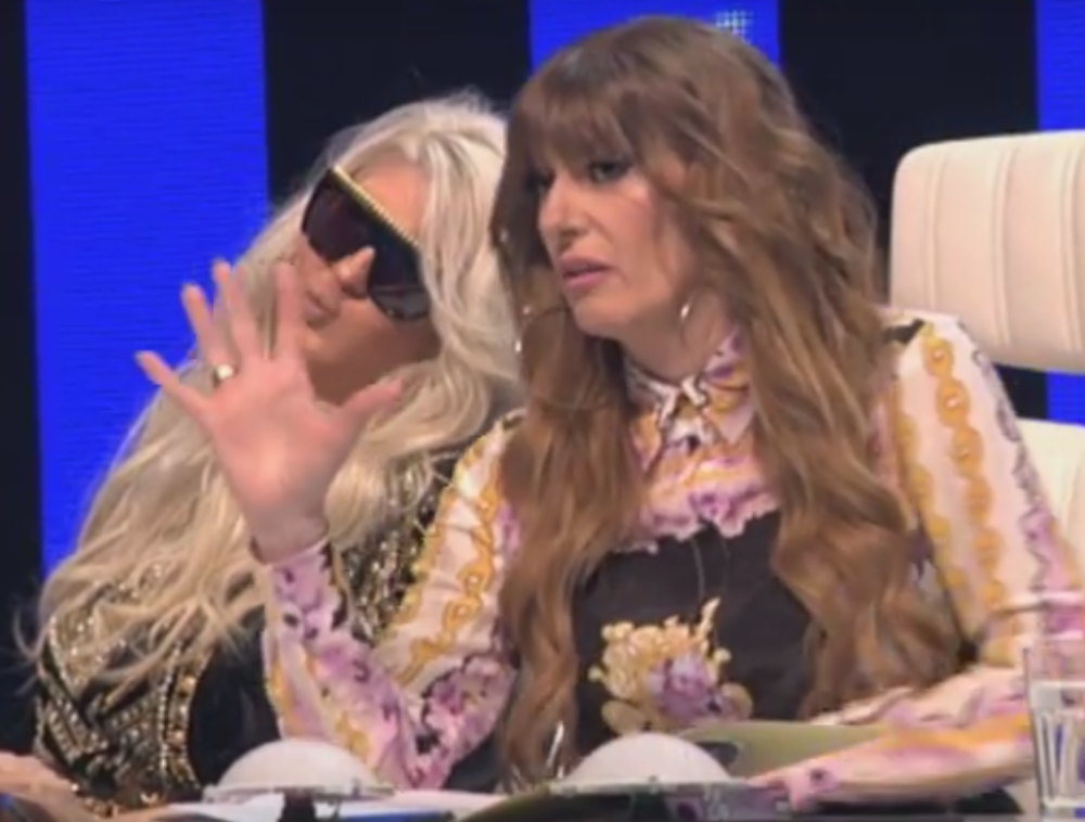 Viki objavila rat Karleuši!