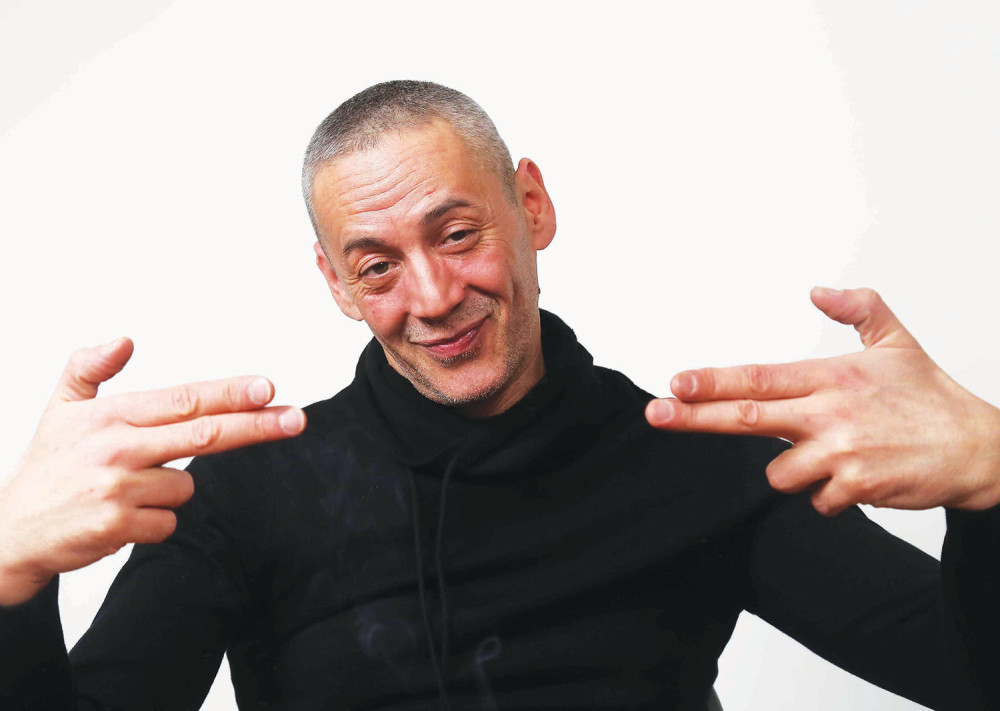 Vidić: Daru ću da sredim kad izbaci silikone i polne bolesti