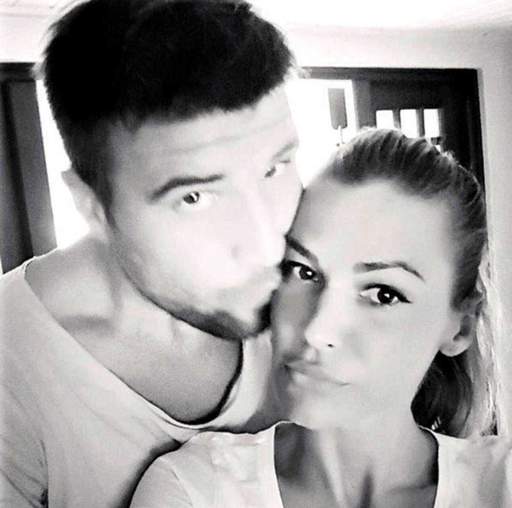 Nataša vežba uz Ljubinu pomoć!