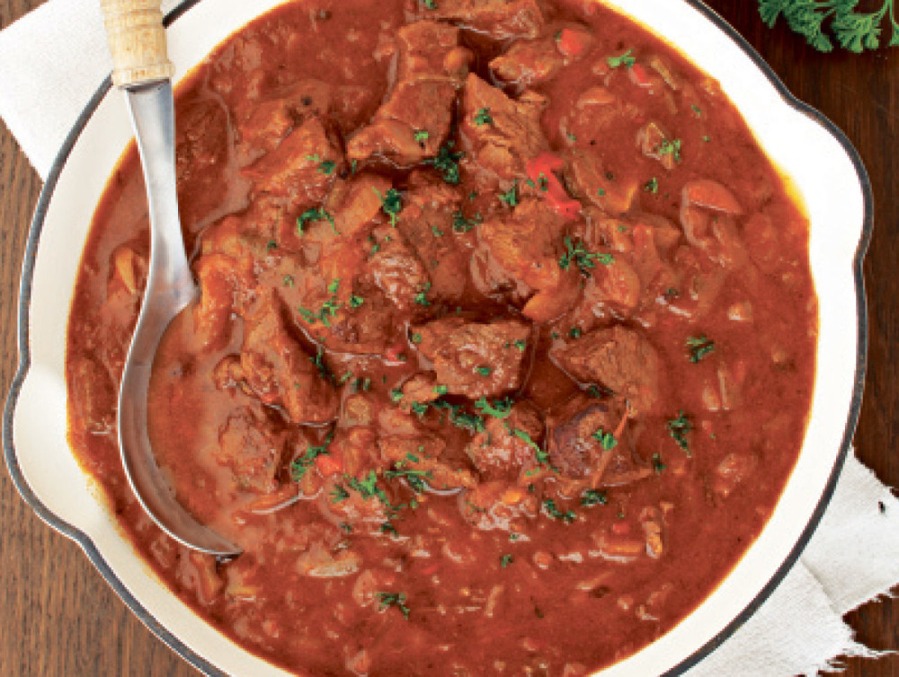 ČORBADŽIJSKI GULAŠ SA PEČURKAMA: Brzo jelo koje će obožavati svaka domaćica!