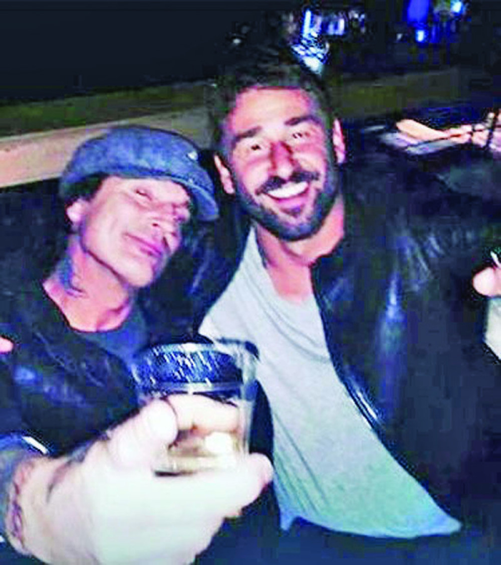 Jarić u provodu sa Pamelinim mužem!