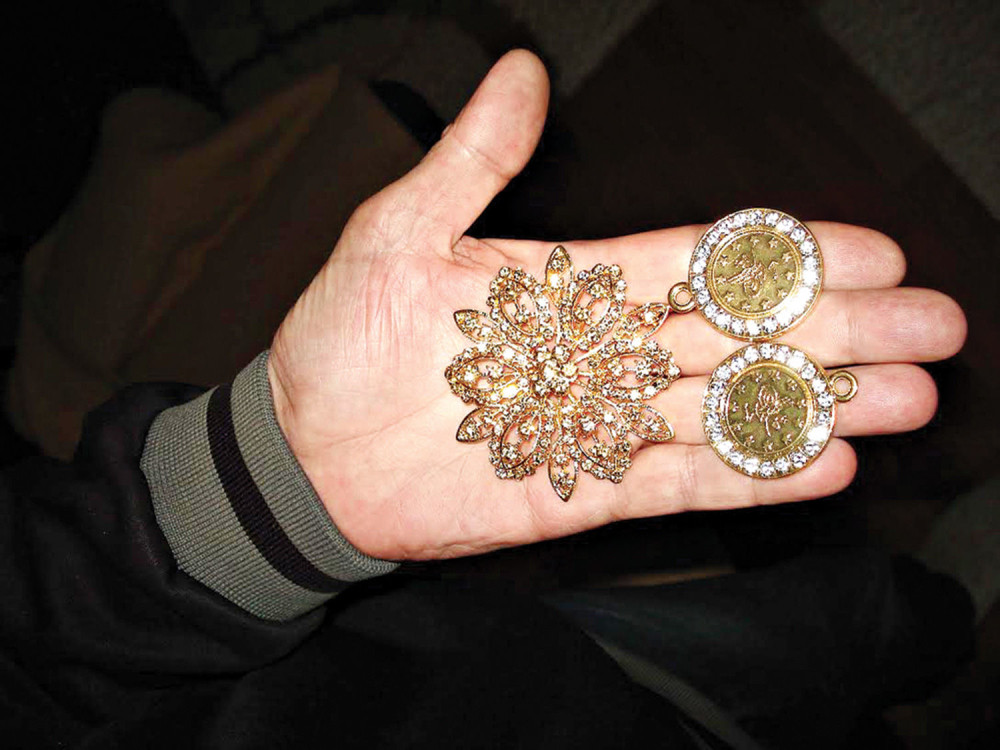 Deda kineske broševe platio 2.790 evra!