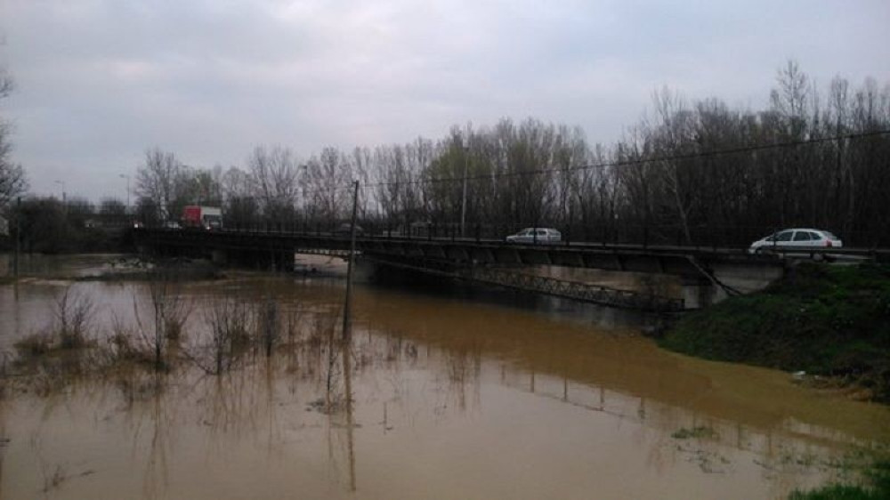 Buldožeri čiste put u Obrenovcu