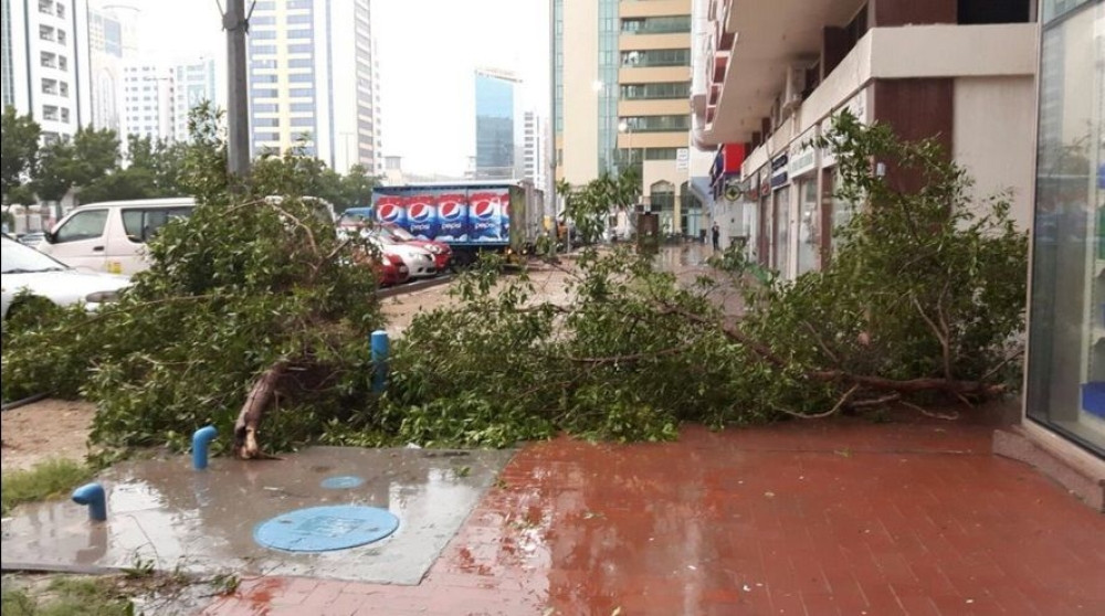 Evo kako se u Dubaiju nose sa poplavama (VIDEO)