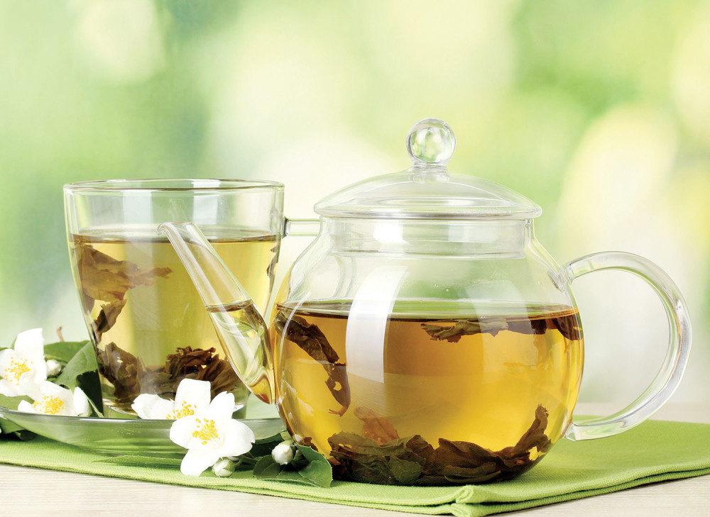 Ne smete da pijete zeleni čaj! Odličan je antioksidant ali ovim osobama može naškoditi!