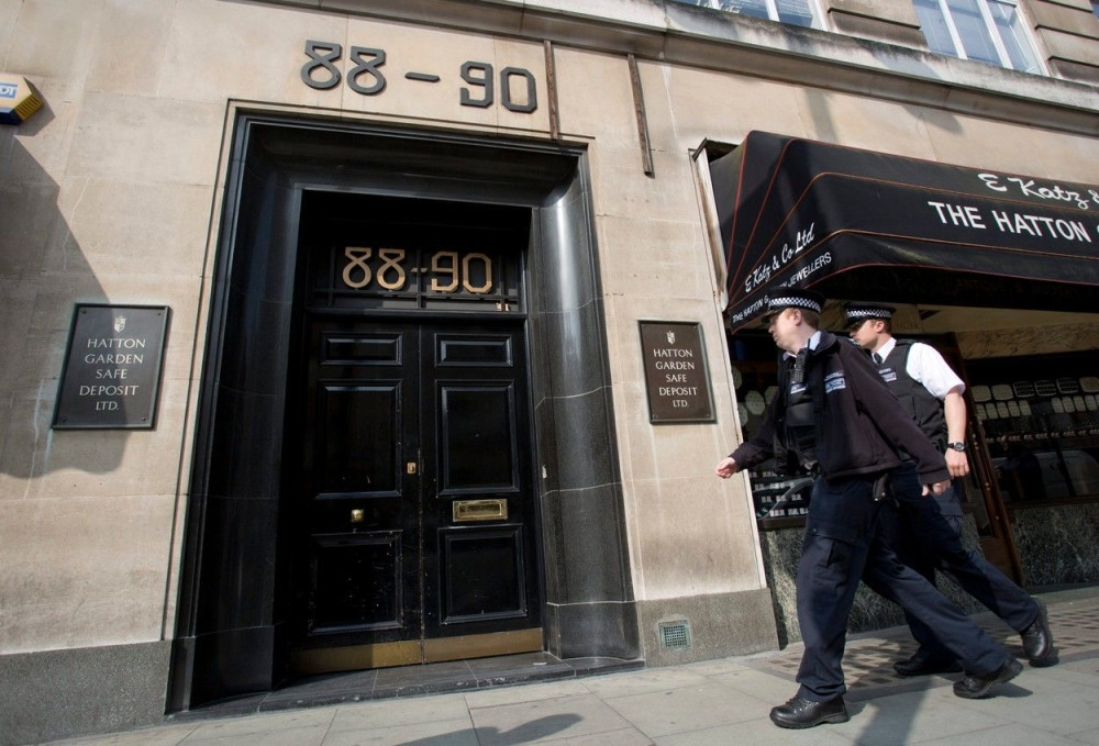 Penzioneri izveli pljačku veka (VIDEO)