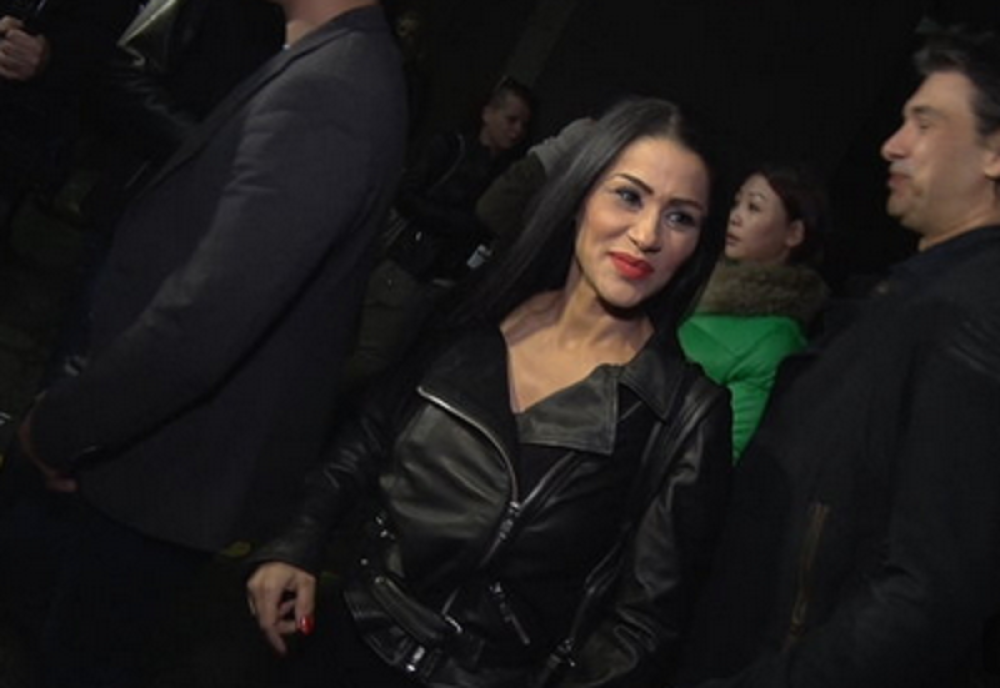 Mina kulira novinare zbog deteta koje prosi (VIDEO)