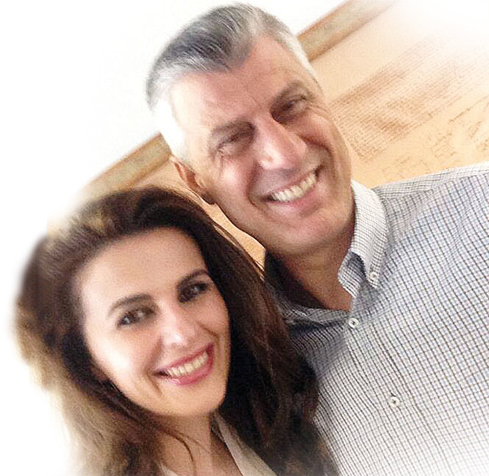 Tači vara ženu sa lepojkom iz Amerike!