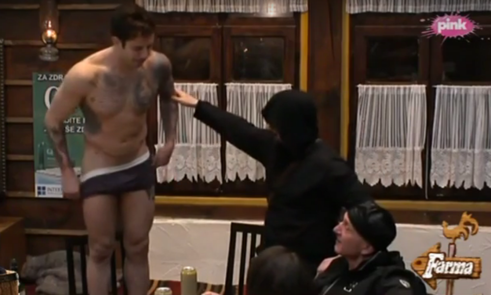 Filip izvadio 'budalu' pred farmerima! (VIDEO)