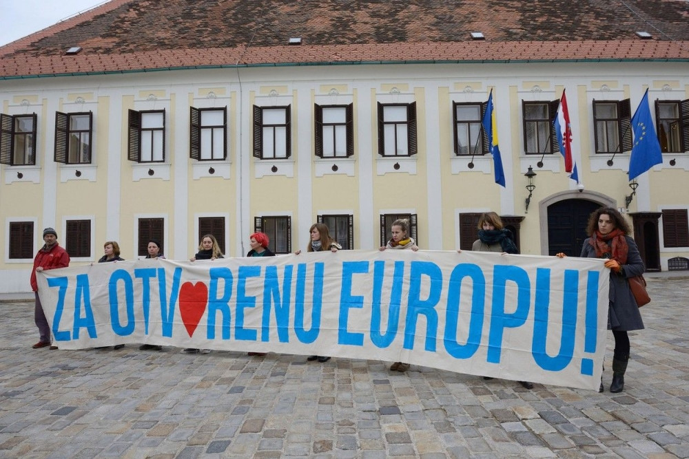 Protest u Zagrebu zbog zatvaranja balkanske rute (FOTO)