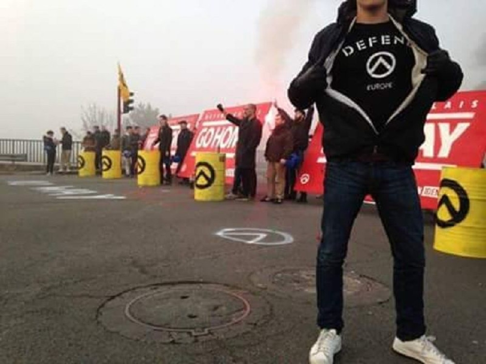 Hapse demonstrante da prođu migranti