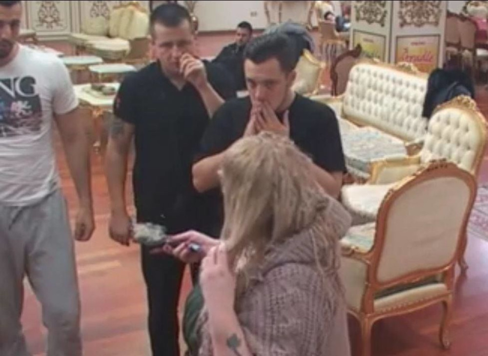 Vesni Rivas opada kosa (FOTO)