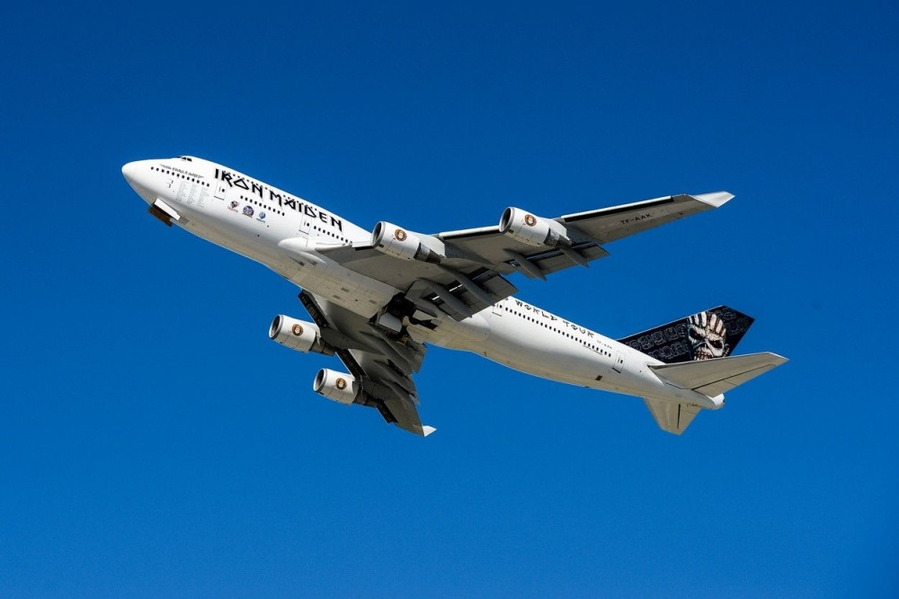 Oštećen avion čuvenog benda "Iron Maiden"! (FOTO)