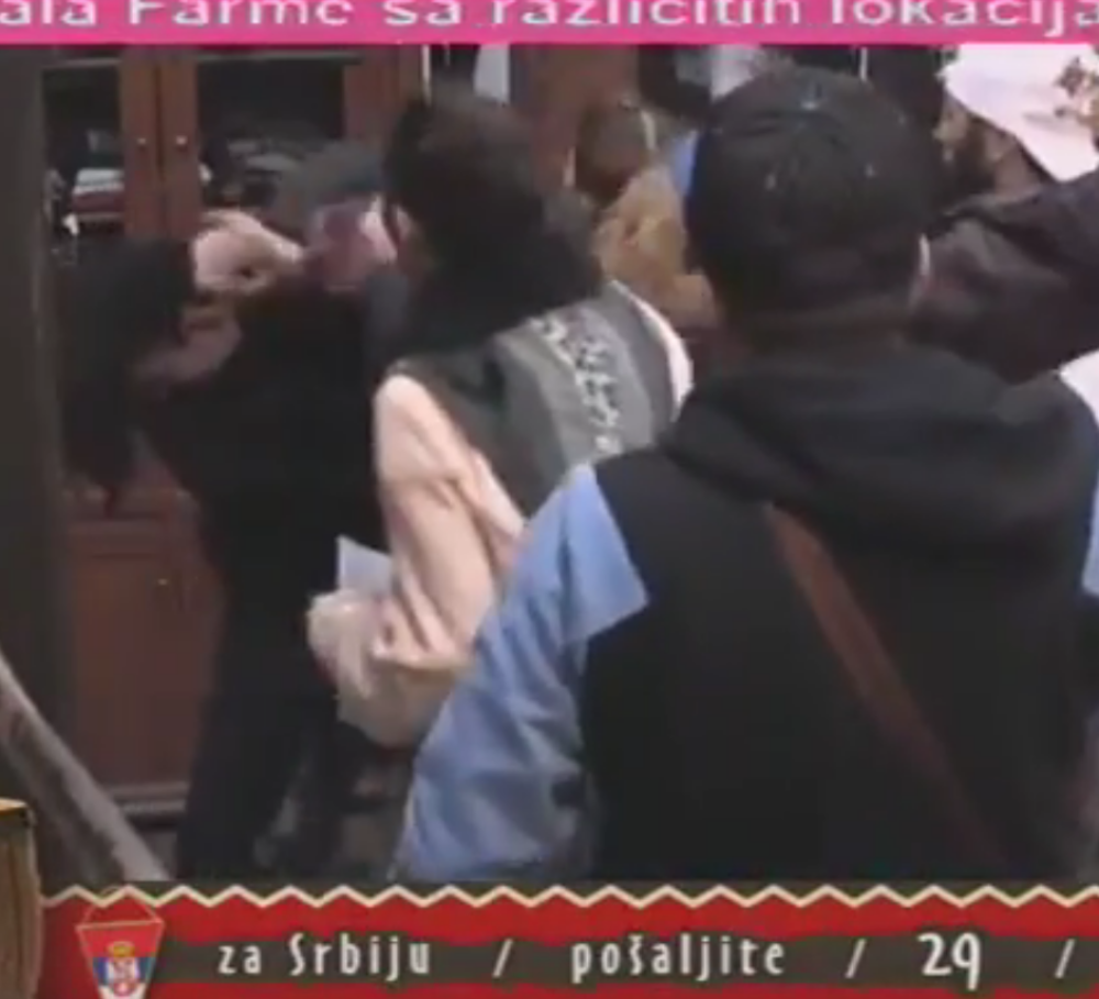 Gagi počupao Sašku Karan! (VIDEO)