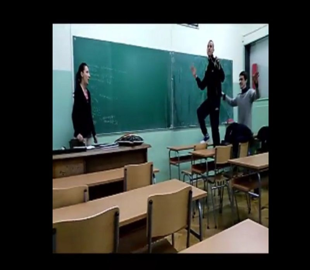 Pa je l' se tako divlja na času? (VIDEO)