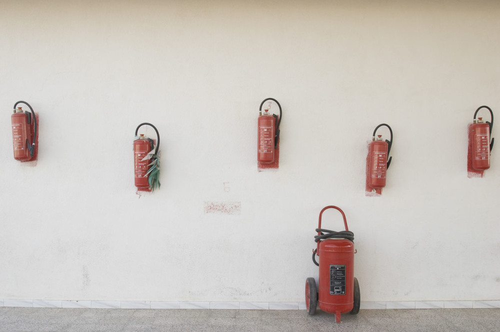 Romska naselja dobijaju protivpožarne aparate!