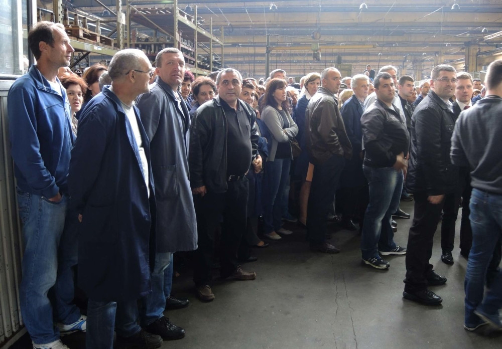 Radnicima FAP-a 200 evra po godini staža