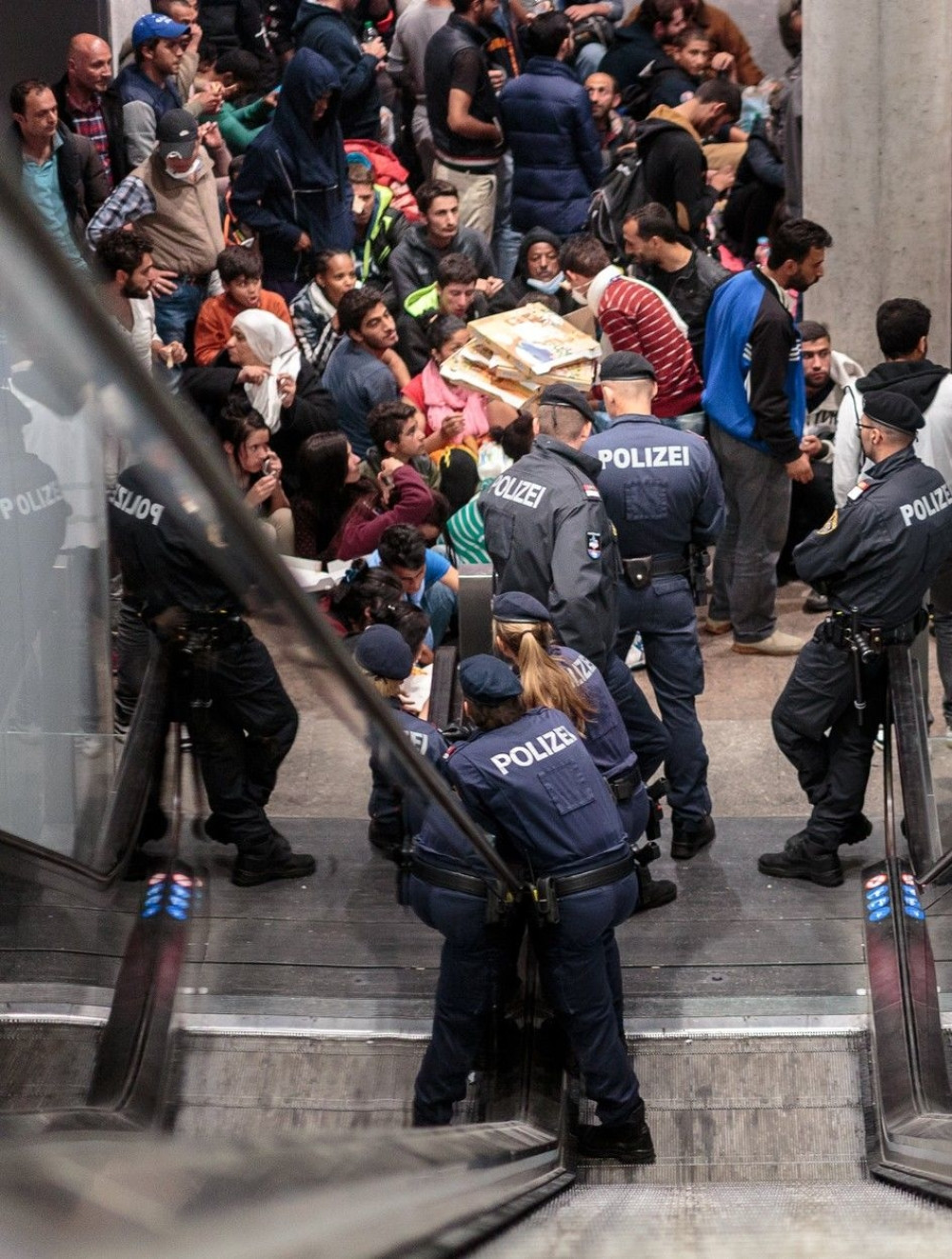 Demonstracije za i protiv izbeglica