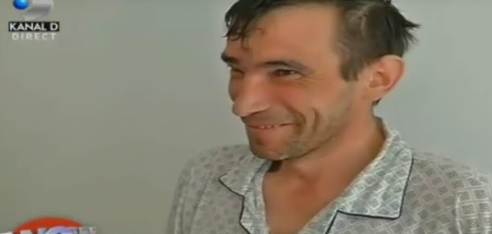 Iščupala mužu testise jer nije dobila cveće! (VIDEO)