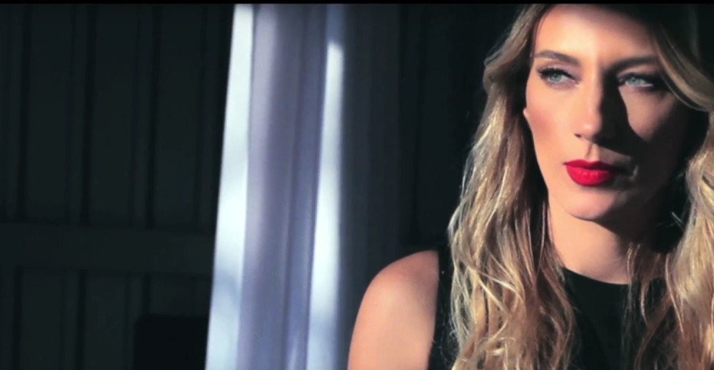 Evo koju pesmu je Ana Stanić napisala Dari Bubamari!