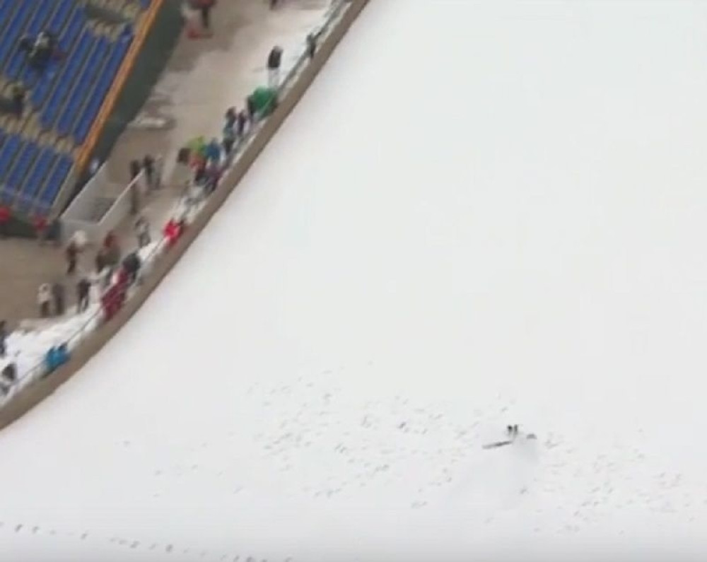 Hitao ka rekordu na Planici, a onda stravično pao (VIDEO)