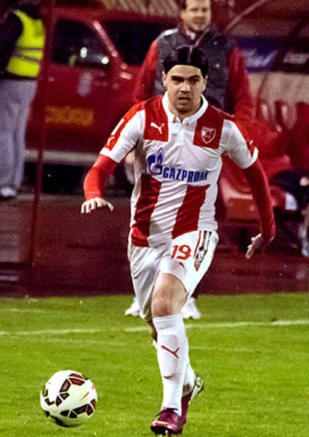 Zvezdinom beku napukla kost stopala