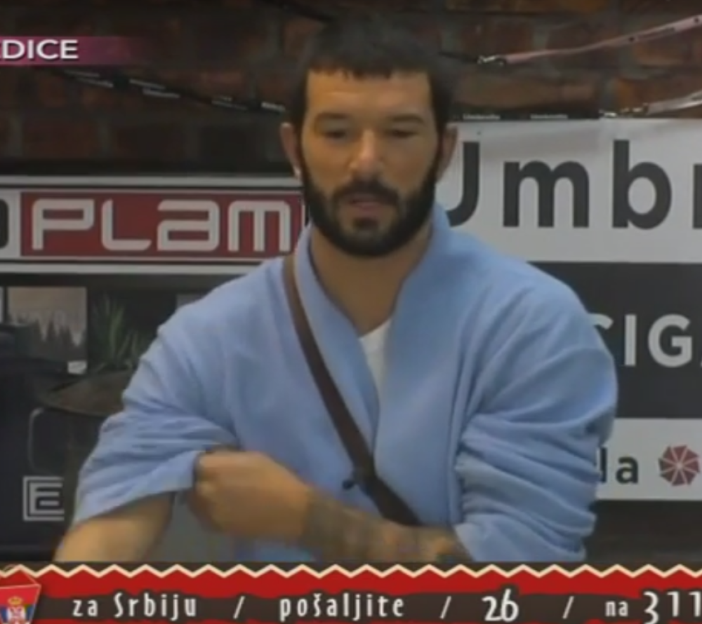 Šalješ gole slike mojoj drugarici!