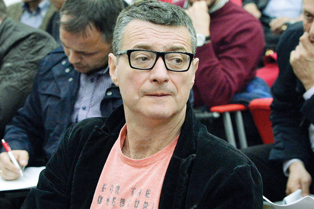 Aleksandar pobedio, on ostaje u Srbiji!