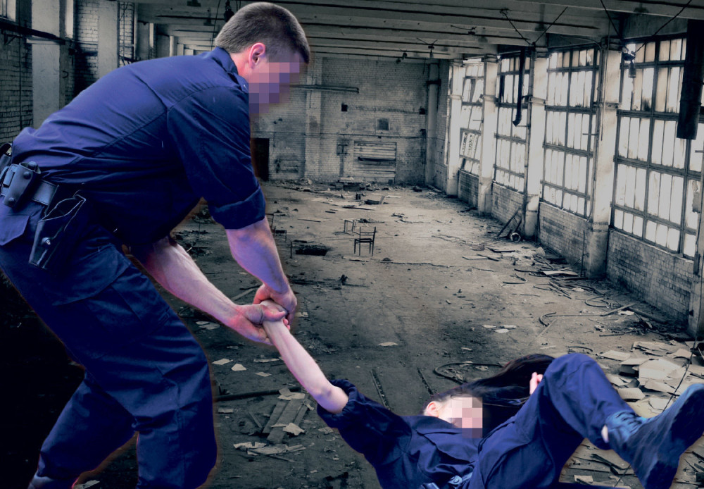 Policajac pretukao ljubavnicu s posla!