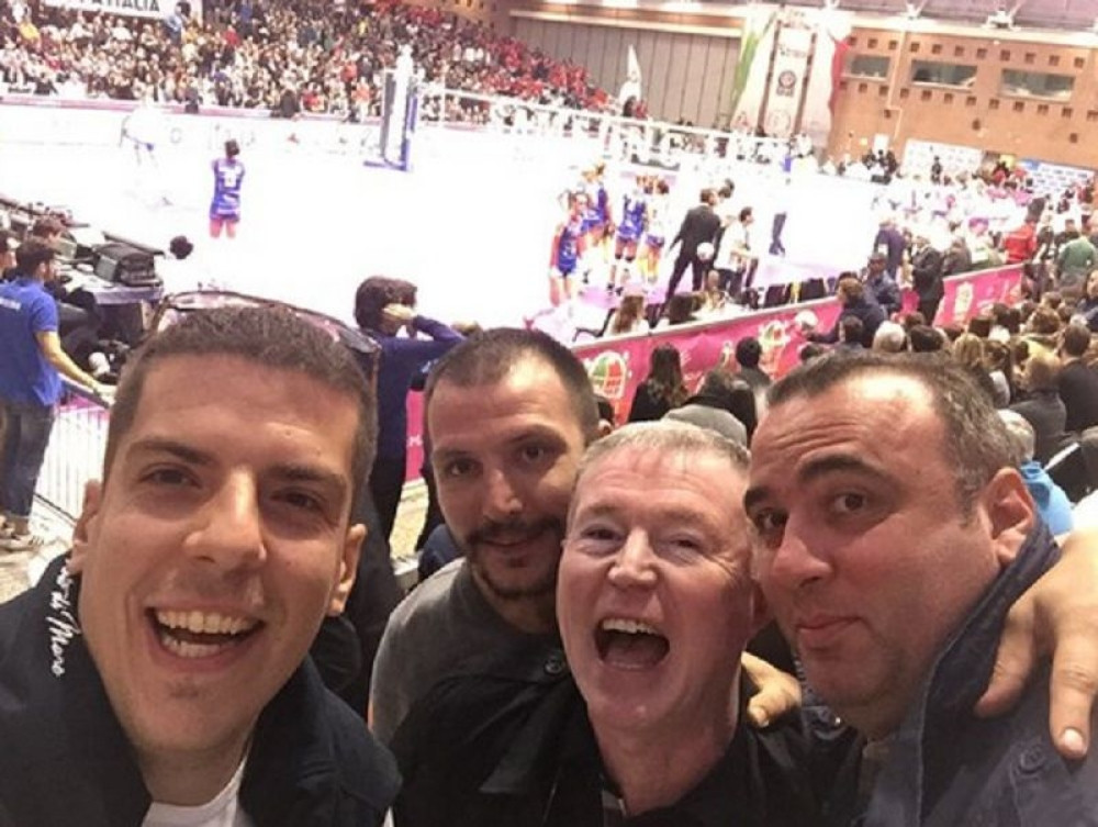 Ovako Ikodinović bodri svoju devojku (FOTO)