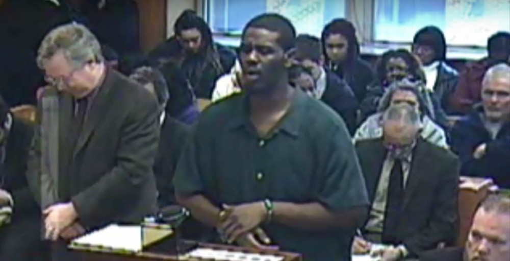 Pevao kao Adel da umilostivi sudiju (VIDEO)